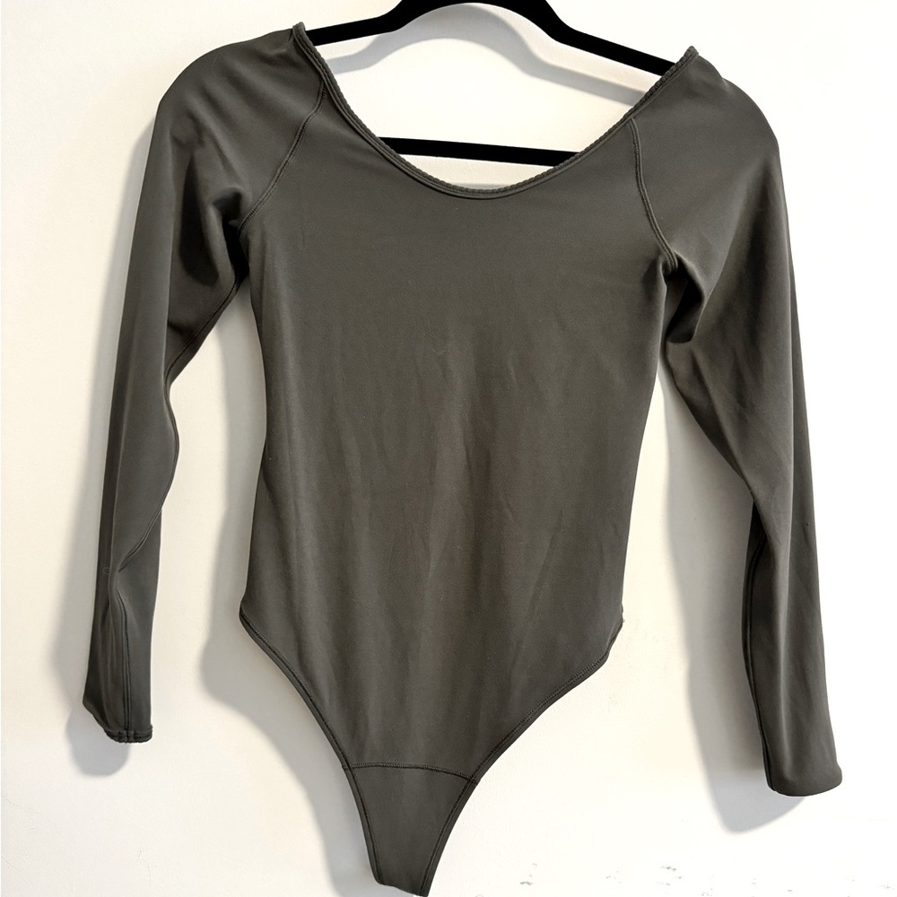 Lululemon NWOT Full Freedom Long Sleeve Bodysuit Size 4